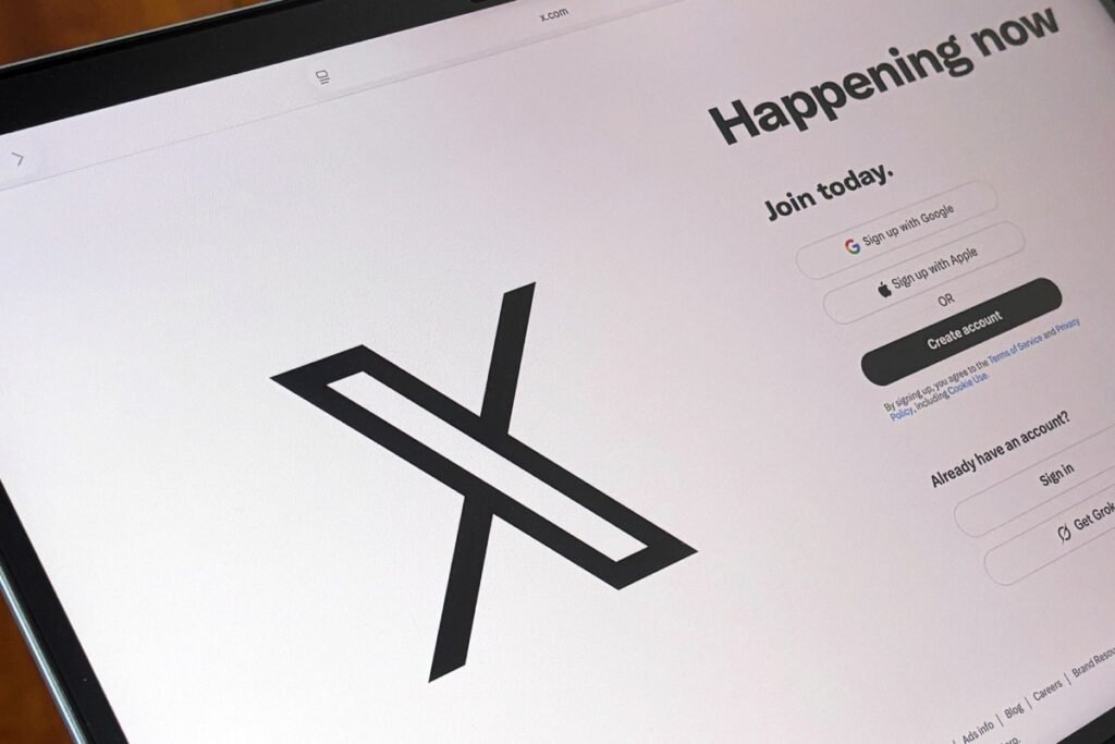India court rejects X’s “free speech” argument, backs government takedown powers India court rejects X's "free speech" argument, backs government takedown powers