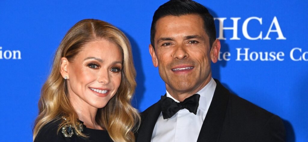 Kelly Ripa And Mark Consuelos Defend Jimmy Kimmel On-air