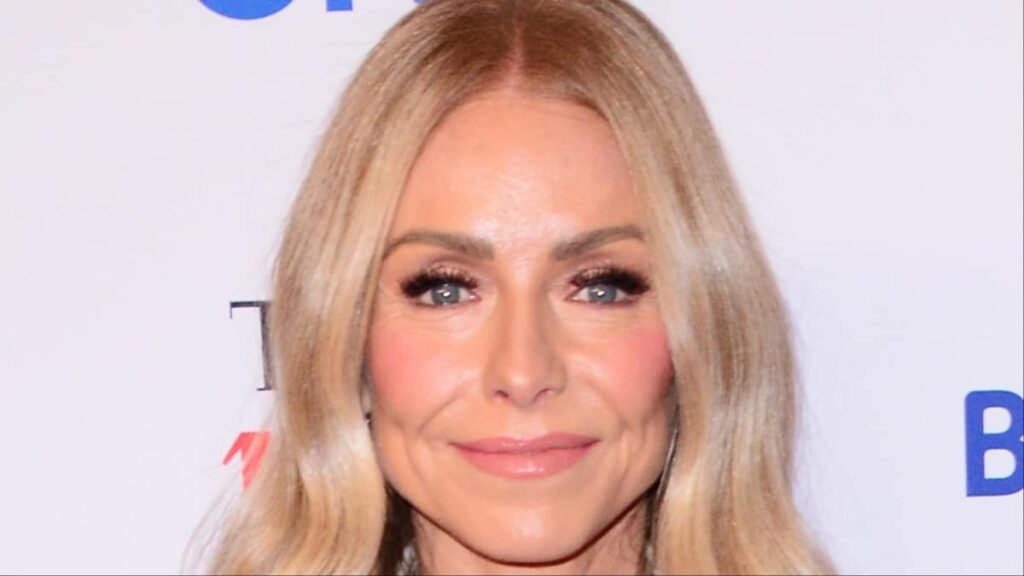 Kelly Ripa shares why LIVE with Kelly and Mark is on a short break Kelly Ripa shares why LIVE with Kelly and Mark is on a short break