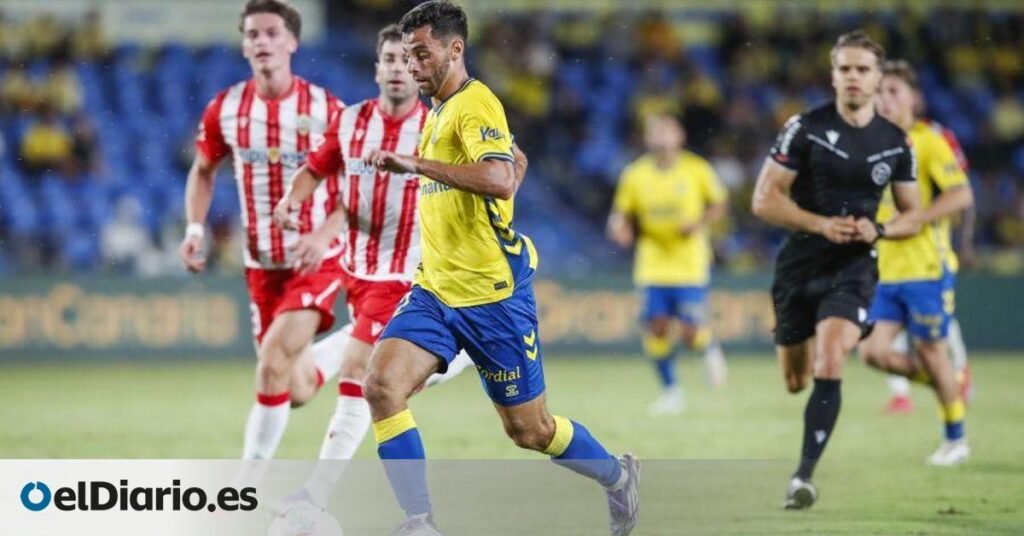 Las Palmas ve frenada su dinámica al caer frente al Almería Las Palmas ve frenada su dinámica al caer frente al Almería