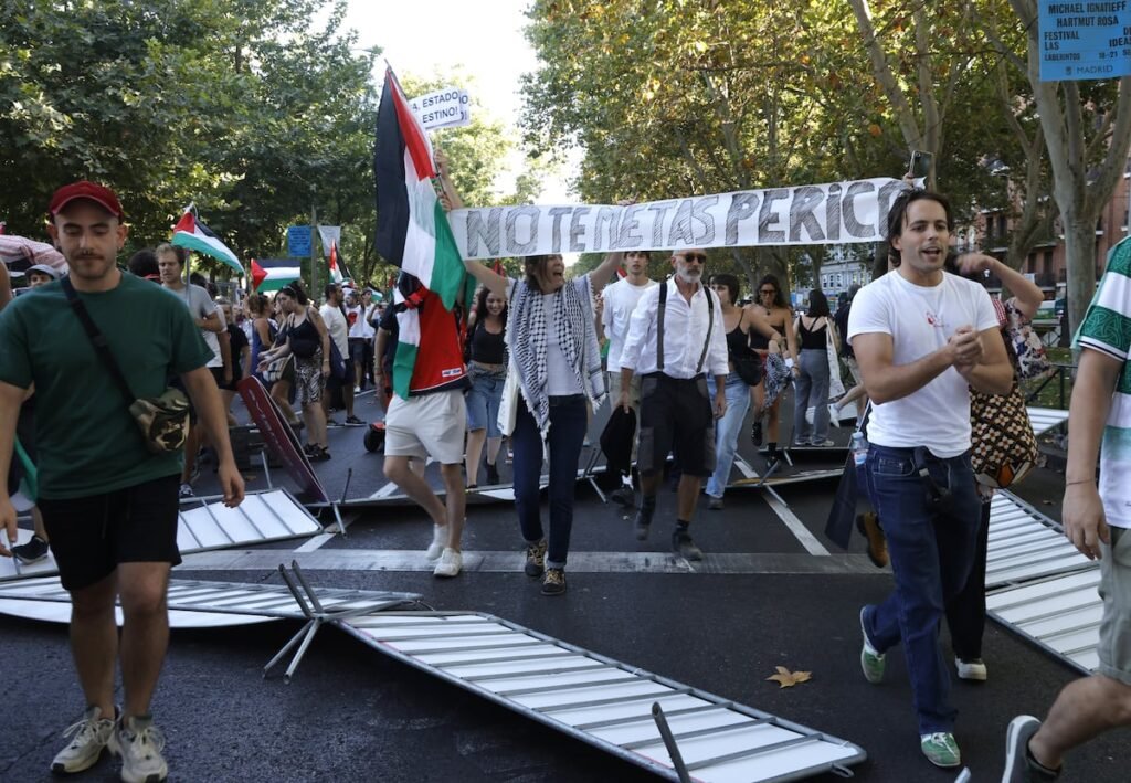Madrid turns final stage of Vuelta cycling race into a demonstration against Israel | International