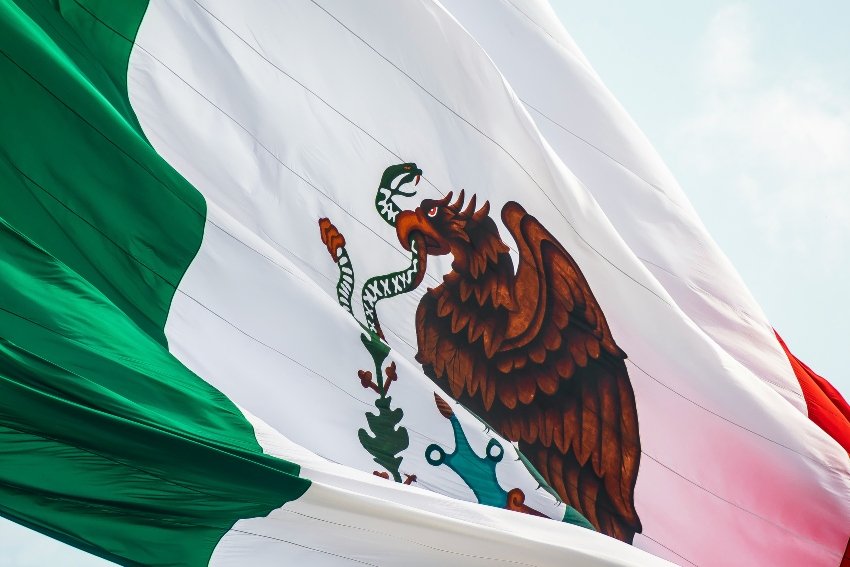 Why Mexicans Love Mexico: A Deep Reflection Why Mexicans Love Mexico: A Deep Reflection