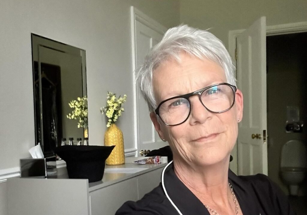 Jamie Lee Curtis Urges Political Action With Creative Protest Sign