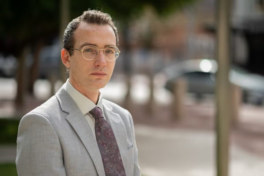 Joshua Schroeder, the first lawyer sanctioned by Trump Administration for defending a migrant, now fights for judicial independence | U.S. Joshua Schroeder, the first lawyer sanctioned by Trump Administration for defending a migrant, now fights for judicial independence | U.S.
