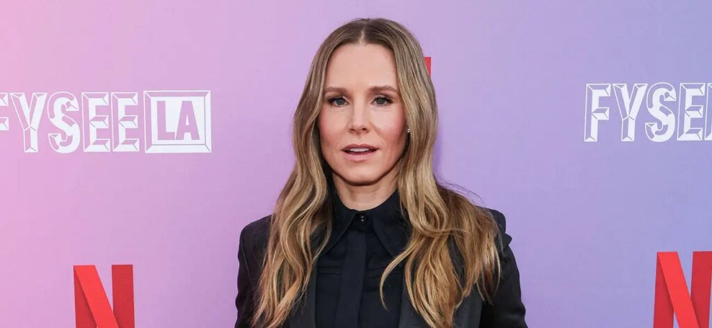 Kristen Bell Breaks Cover In Mournful All-Black Look After Backlash
