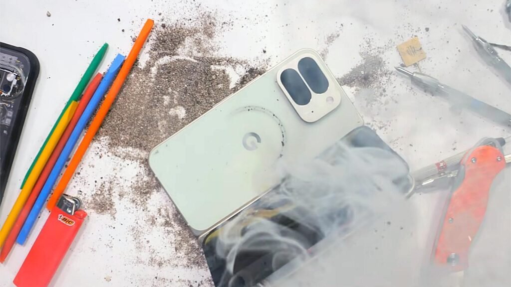 La batería del Google Pixel 10 Pro Fold explota durante un test extremo de resistencia