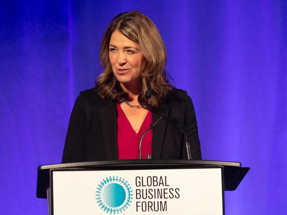 Smith pitches new pipeline to B.C. coast, promises plan coming to Ottawa by 2026 Smith pitches new pipeline to B.C. coast, promises plan coming to Ottawa by 2026