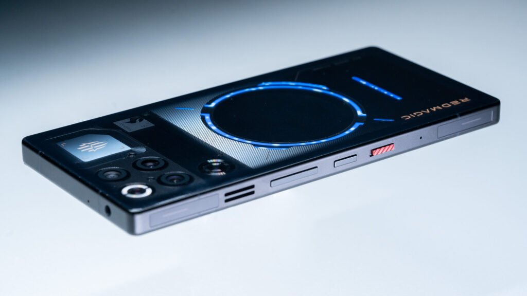 The new RedMagic 11 Pro will sport liquid cooling The new RedMagic 11 Pro will sport liquid cooling