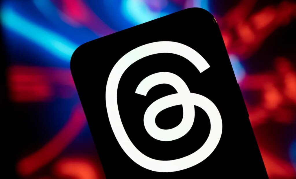 Threads takes on X with new communities feature