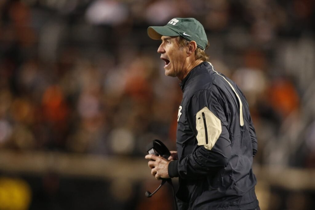 Art Briles named head coach at Div. II Eastern New Mexico
