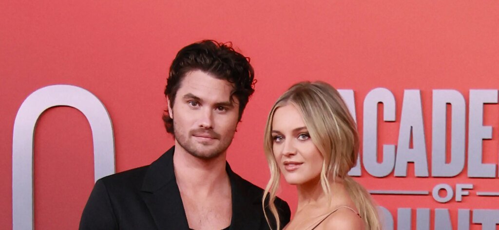 Chase Stokes’ Cryptic Notes Hint Kelsea Ballerini Split Is Final