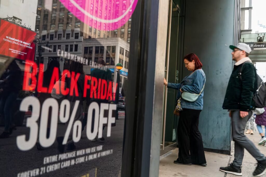 Consumers will spend less this Black Friday, kicking off an uncertain holiday season | Economy and Business
