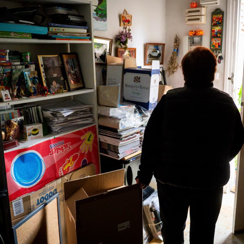 Dolores, the concierge who held onto a Picasso thinking it was a mirror: ‘I don’t pick up anyone’s packages anymore’ | Spain