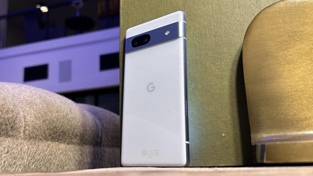 El mejor móvil que puedes comprar ahora mismo en España sin gastar mucho es este Pixel 7a por menos de 171 euros El mejor móvil que puedes comprar ahora mismo en España sin gastar mucho es este Pixel 7a por menos de 171 euros