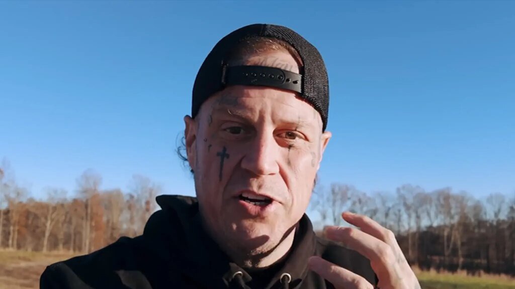 Jelly Roll Shaves His Beard for First Time in Decade