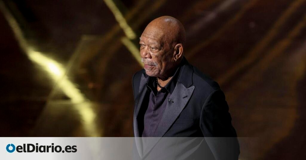Morgan Freeman estalla contra las imitaciones de su voz hechas con IA: "Me estáis robando"
