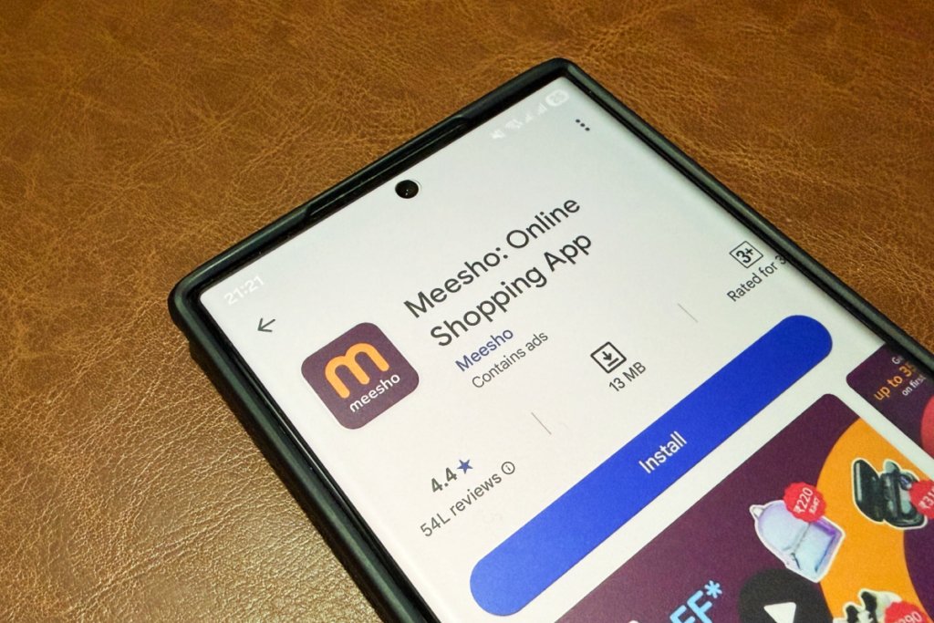 SoftBank stays in as Meesho $606M IPO becomes India’s first major e-commerce listing SoftBank stays in as Meesho $606M IPO becomes India's first major e-commerce listing