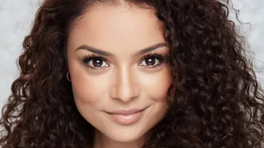 Sophie Rose Gutterman Reveals the Ultimate Holiday 2025 Hair Edit: Which Trends to Try (and Skip)