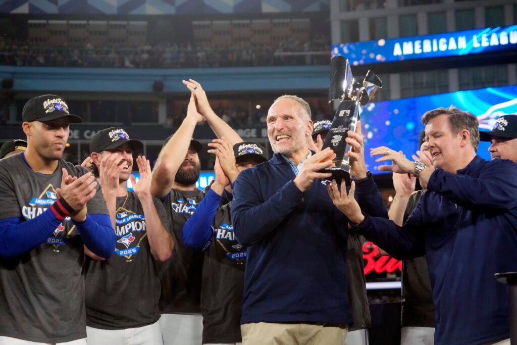Blue Jays President Mark Shapiro Signs Five-Year Extension Blue Jays President Mark Shapiro Signs Five-Year Extension