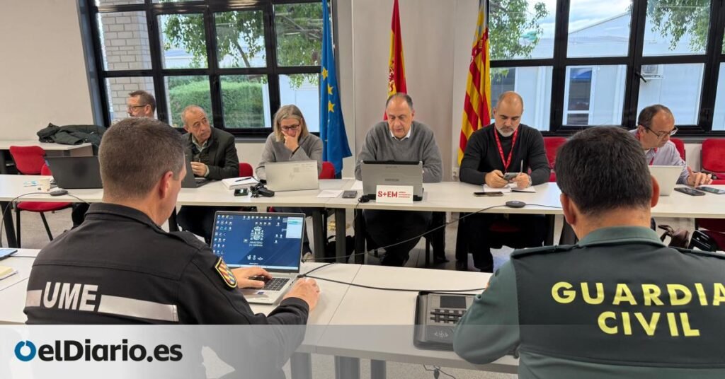 Emergencias de la Generalitat pide evitar desplazamientos en Valencia ante el aviso naranja por lluvias y tormentas Emergencias de la Generalitat pide evitar desplazamientos en Valencia ante el aviso naranja por lluvias y tormentas