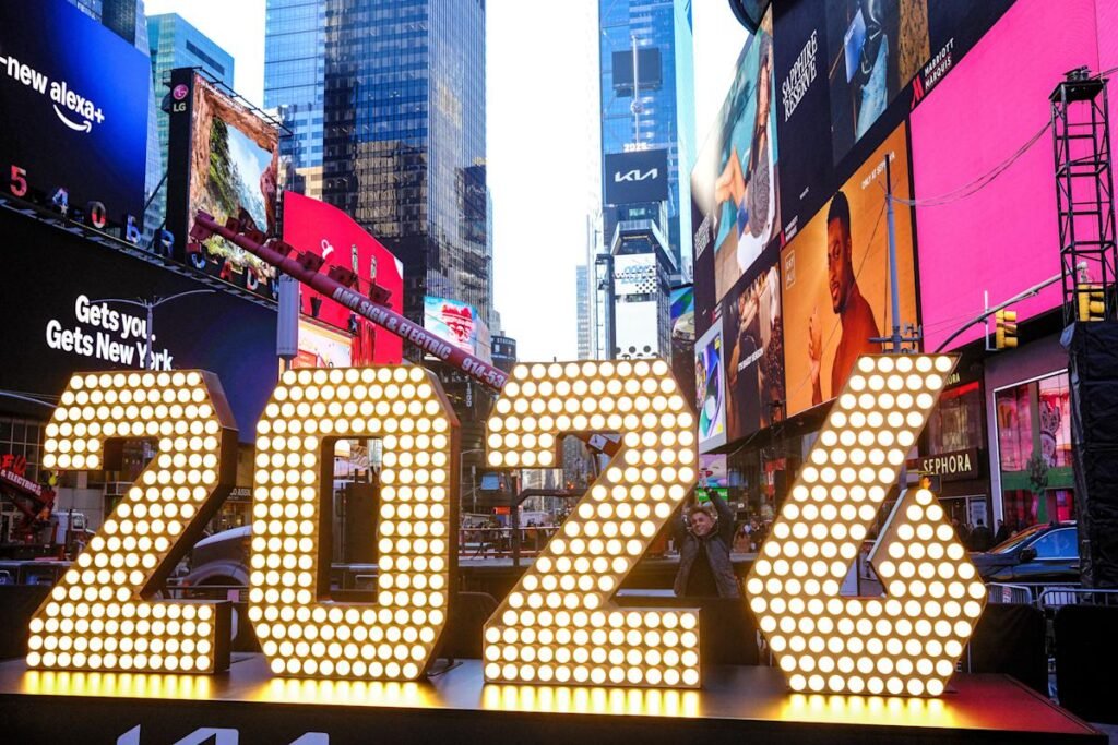 From 'Dick Clark's New Year's Rockin' Eve' to 'Nashville's Big Bash,' here's how to watch this year's biggest New Year's Eve TV specials