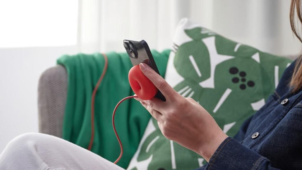 IKEA’s new wireless charger is as cute as it is practical IKEA's new wireless charger is as cute as it is practical