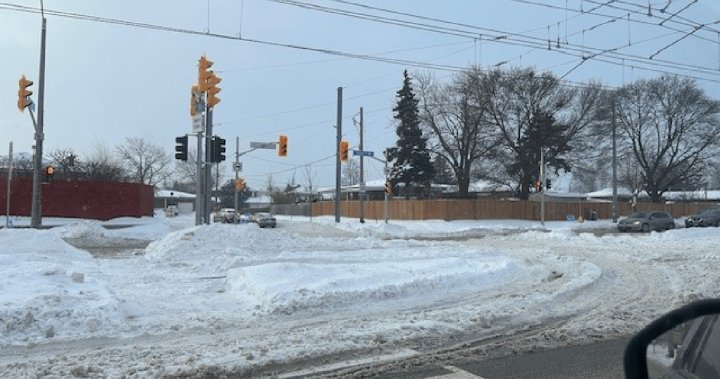 New Finch West LRT forced to stop service multiple times during winter storm – Toronto New Finch West LRT forced to stop service multiple times during winter storm - Toronto