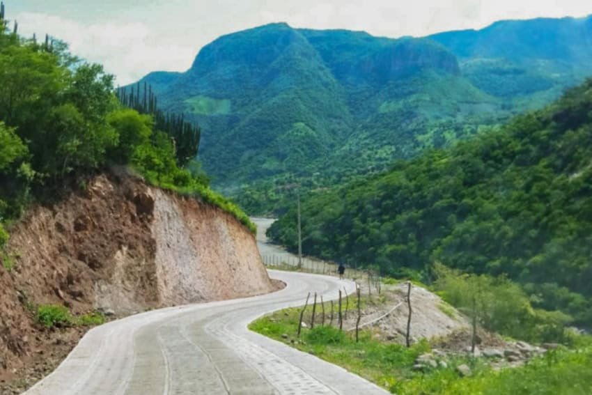 New trail program to connect the Wixárika communities in Jalisco New trail program to connect the Wixárika communities in Jalisco