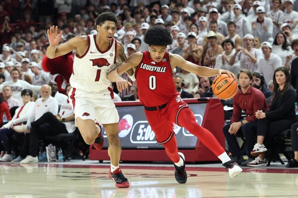 No. 6 Louisville rides strong backcourt into clash vs. No. 22 Indiana