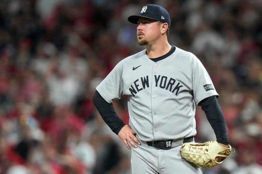 Report: A’s to sign reliever Mark Leiter Jr. to 1-year deal Report: A's to sign reliever Mark Leiter Jr. to 1-year deal