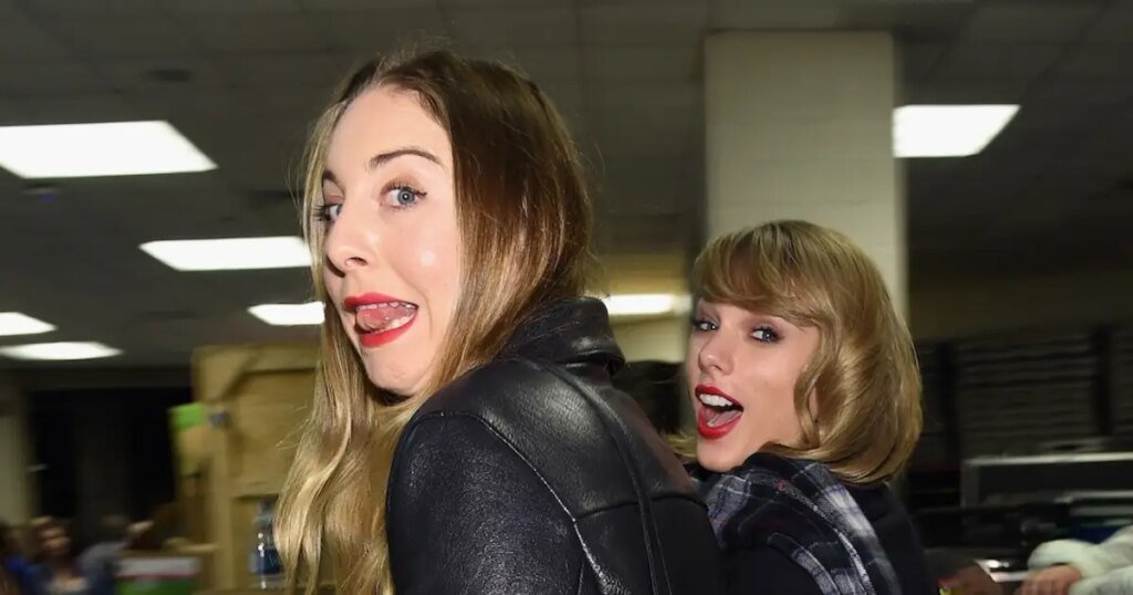 Taylor Swift Rocks Chic Black Outfit During Girls Night With Este Haim Taylor Swift Rocks Chic Black Outfit During Girls Night With Este Haim