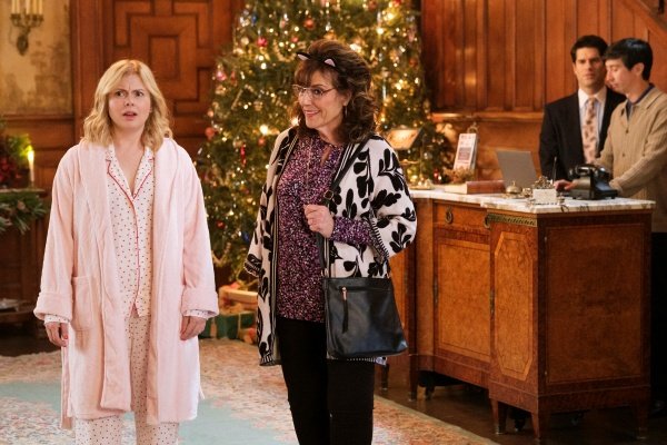 Thursday TV Ratings: Ghosts, Next Level Baker, Great Christmas Light Fight, Angel Falls Christmas, Password Special – canceled + renewed TV shows, ratings Thursday TV Ratings: Ghosts, Next Level Baker, Great Christmas Light Fight, Angel Falls Christmas, Password Special - canceled + renewed TV shows, ratings