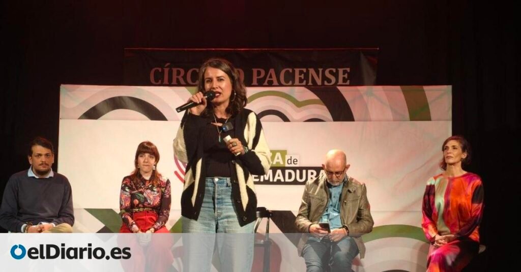 Unidas por Extremadura pide en el cierre de campaña que “ningún voto de izquierdas se quede en casa este domingo” Unidas por Extremadura pide en el cierre de campaña que "ningún voto de izquierdas se quede en casa este domingo"