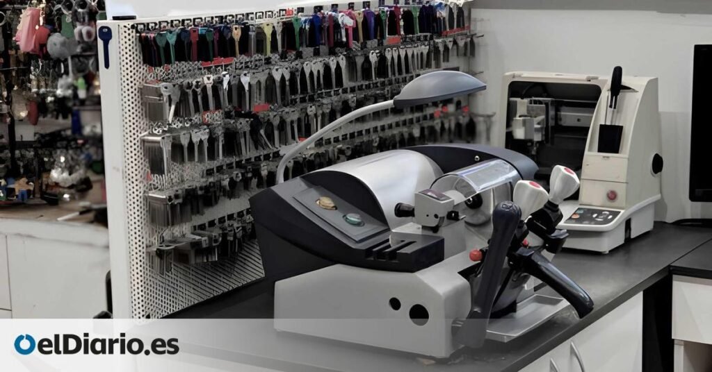 ¿Por qué los zapateros también hacen llaves? Esta es la relación entre dos oficios tan diferentes