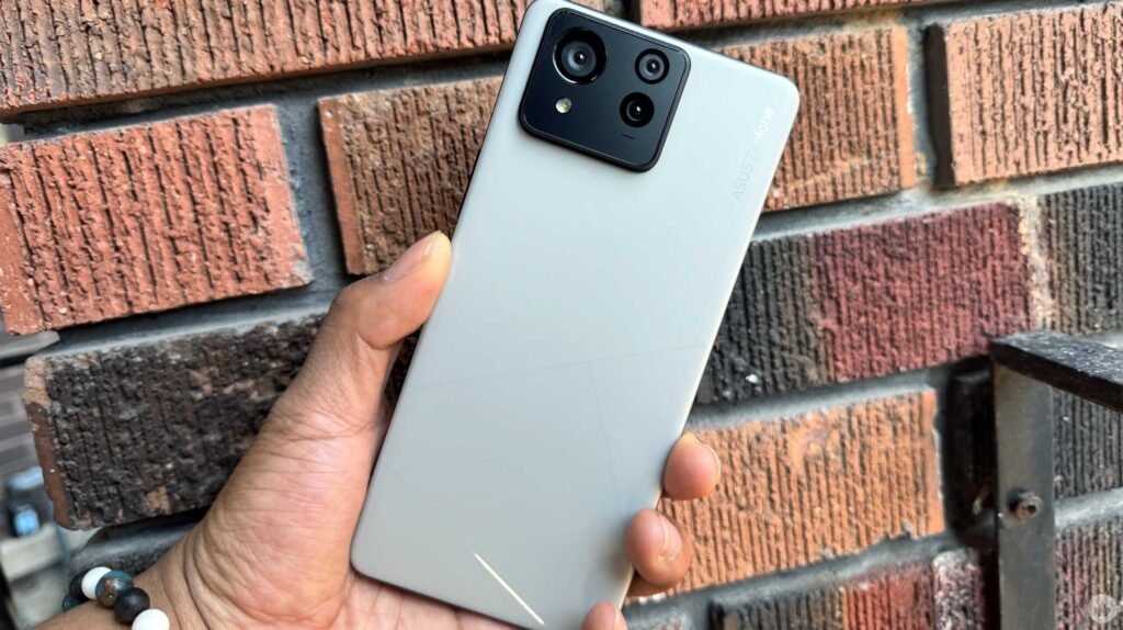 Asus confirms no new phones in 2026