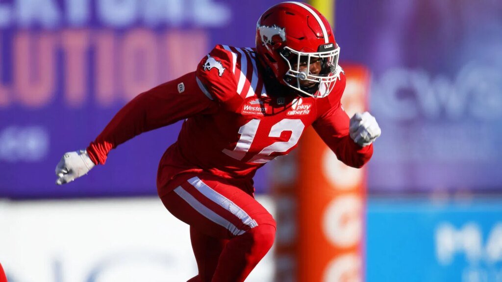 Calgary Stampeders re-sign West Division all-star Clarence Hicks