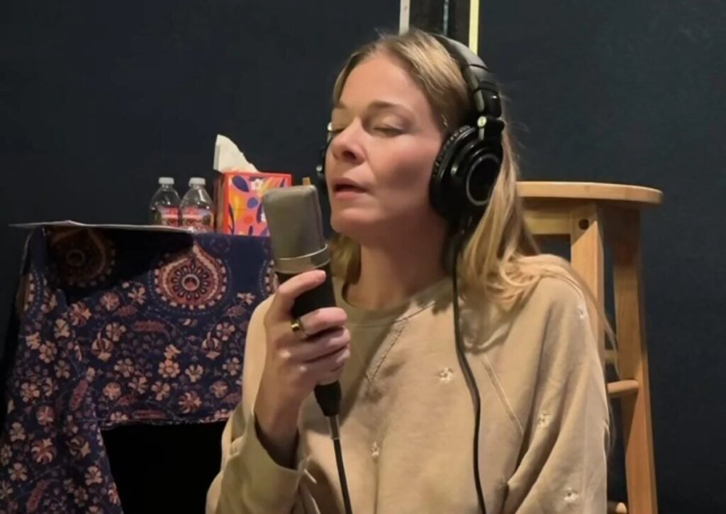 LeAnn Rimes Cibrian Reflects On A Wild 2025 And Looks Ahead To 2026