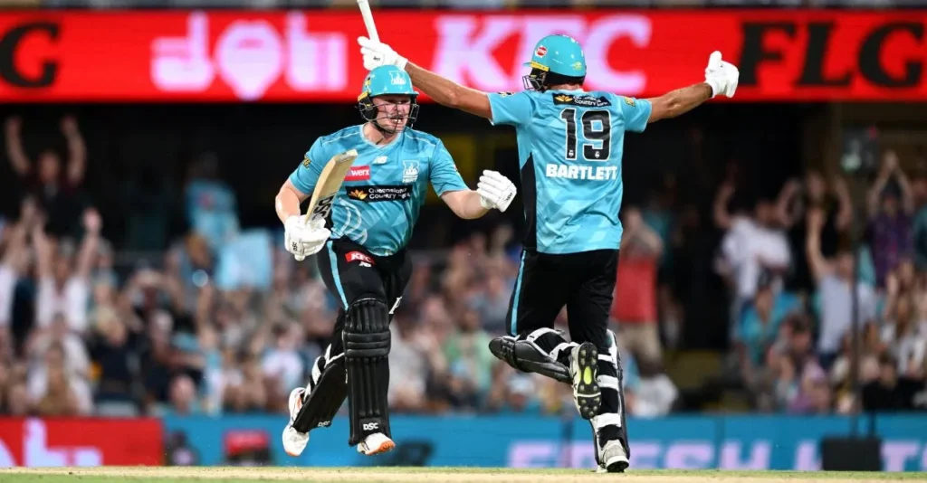 Max Bryant’s explosive knock guides Brisbane Heat to a thrilling victory over Melbourne Stars in BBL|15