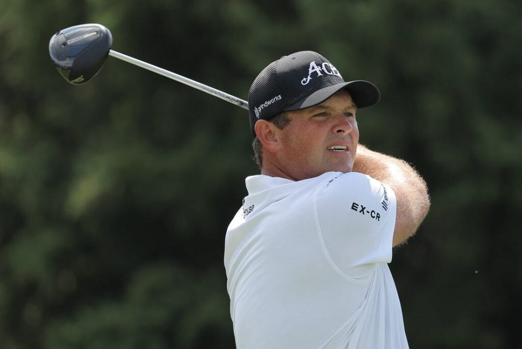 Patrick Reed takes 4-stroke lead into final round in Dubai