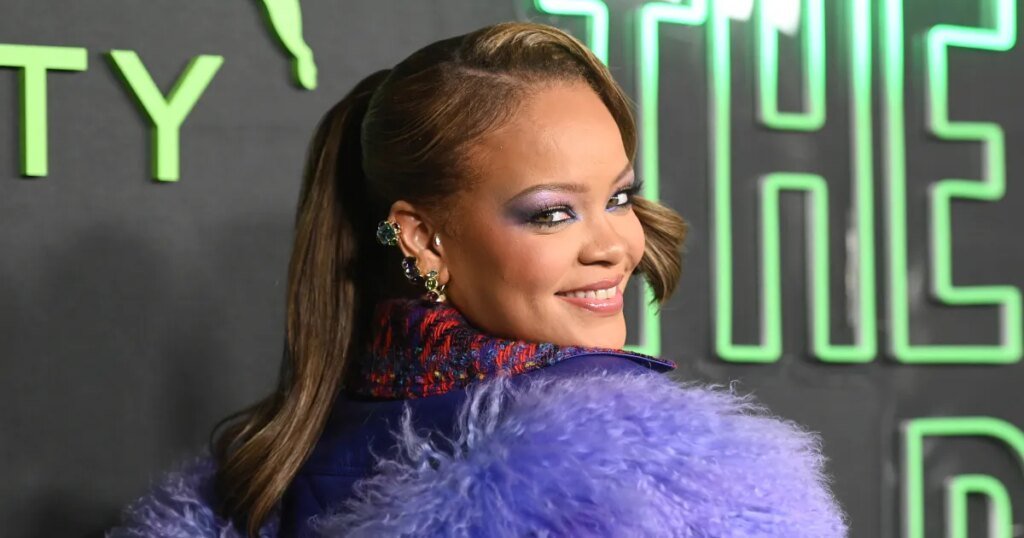 Rihanna's Trendy Crescent Bag Look Elevates Any Winter Outfit