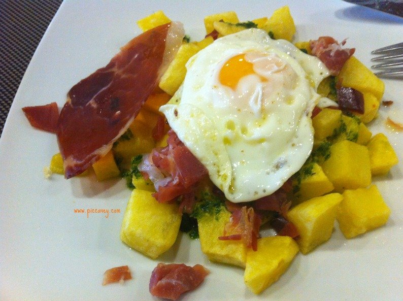 A Spanish gourmet glossary – Pintxos, Tapas & Raciones A Spanish gourmet glossary - Pintxos, Tapas & Raciones