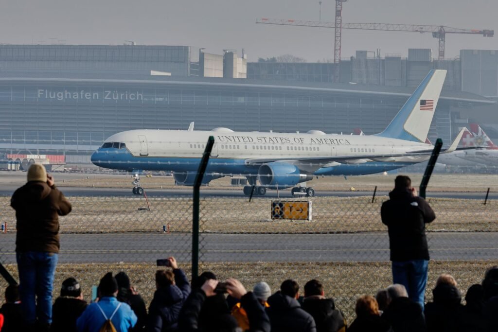 Air Force One to lead the way with red-white-blue-gold pattern, replacing Kennedy-era colors