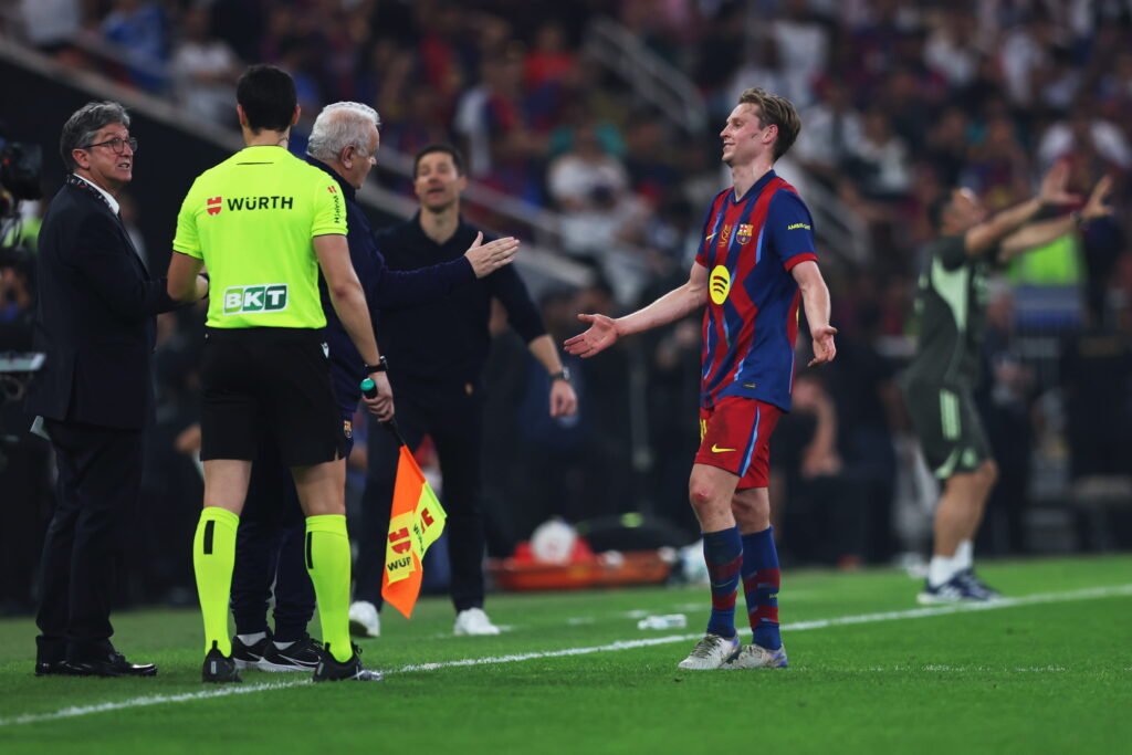 Barcelona confirm Frenkie de Jong injury: Recovery time extended