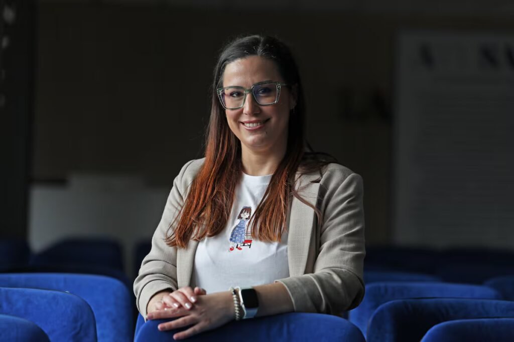 Beatriz Martínez, psychiatrist: ‘In a few years, letting children be glued to screens will be seen in the same light as dipping their pacifier in alcohol’ | Health