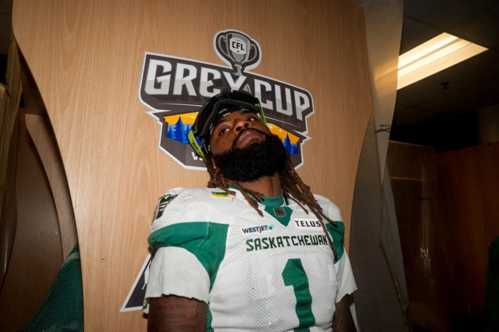CFL all-star C.J. Reavis saw writing on wall in Saskatchewan, chose Ottawa over other suitors