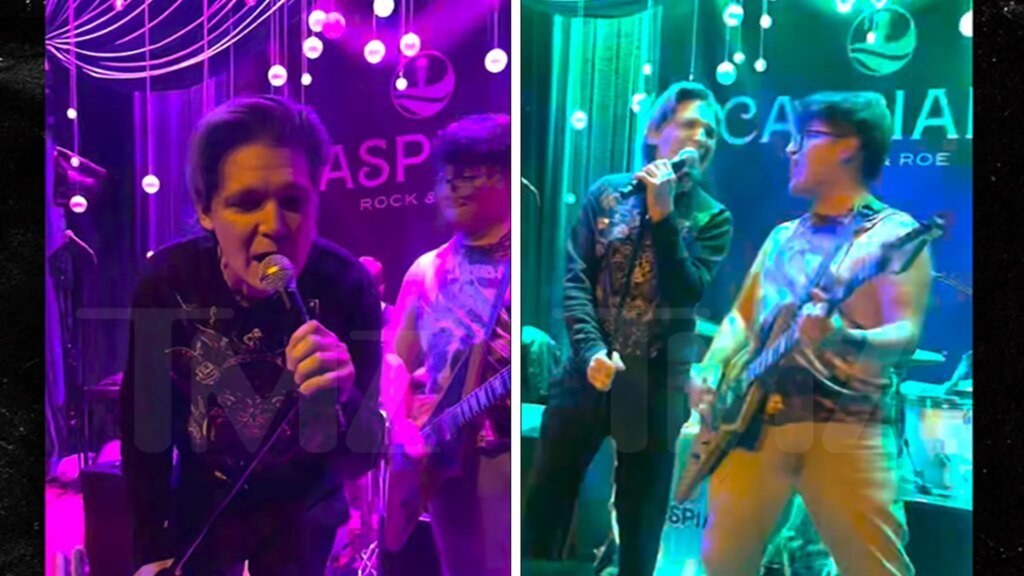 Corey Feldman Performs ‘Jessie’s Girl’ at Las Vegas Club, on Video Corey Feldman Performs 'Jessie's Girl' at Las Vegas Club, on Video
