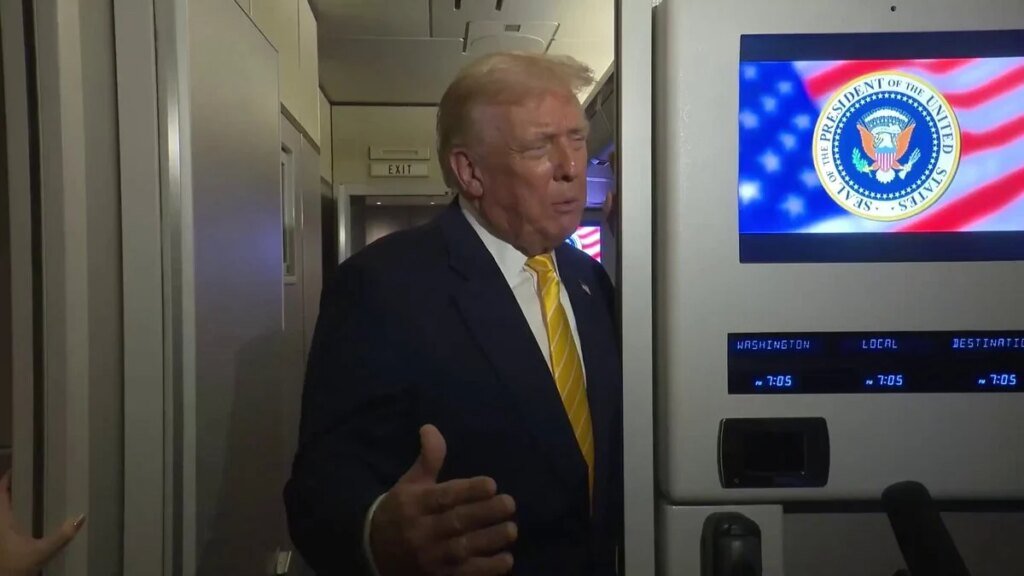 Donald Trump Demands Netflix Fire Board Member Susan Rice Or Face Consequences Donald Trump Demands Netflix Fire Board Member Susan Rice Or Face Consequences