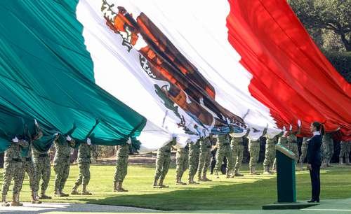 El lábaro patrio es símbolo de la epopeya nacional: Sheinbaum El lábaro patrio es símbolo de la epopeya nacional: Sheinbaum