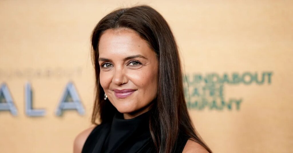 Get Katie Holmes’ Comfy-Chic Trouser Look With This $17 Version