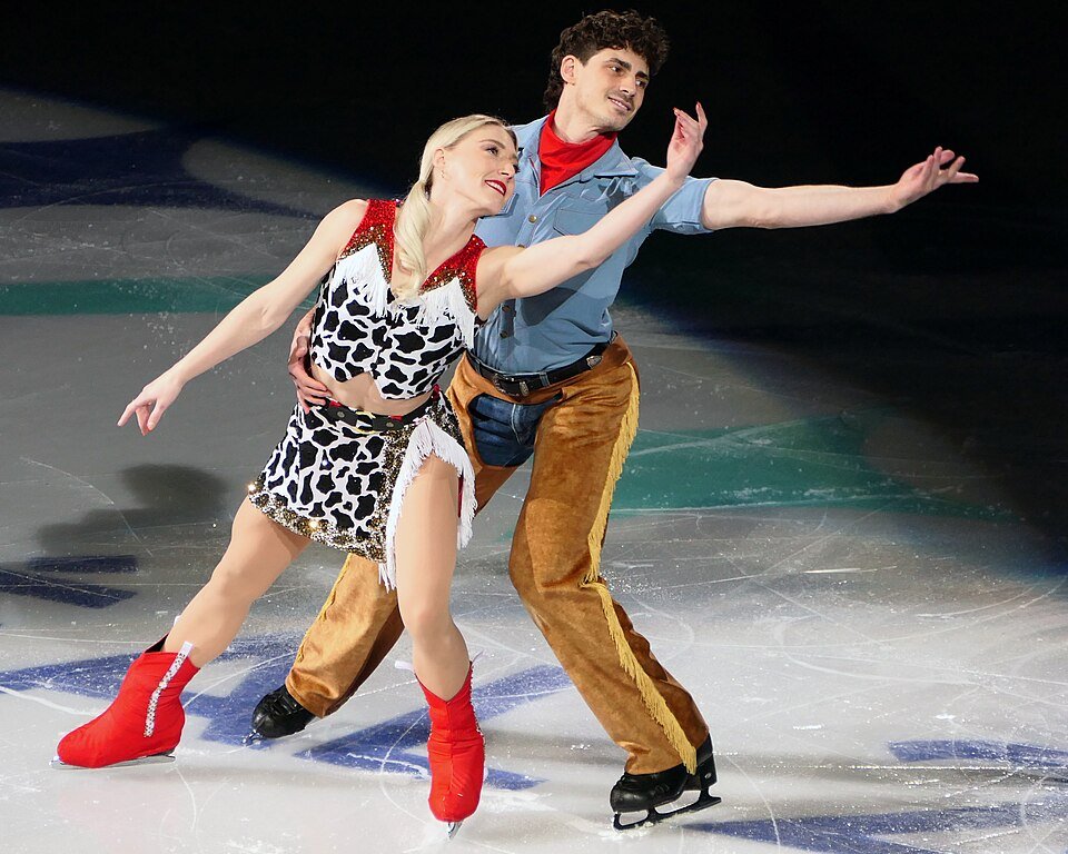 Gilles and Poirier capture bronze in ice dance at 2026 Olympics Gilles and Poirier capture bronze in ice dance at 2026 Olympics